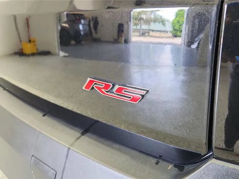 Used 2023 Chevrolet Traverse RS AWD/4WD image 23