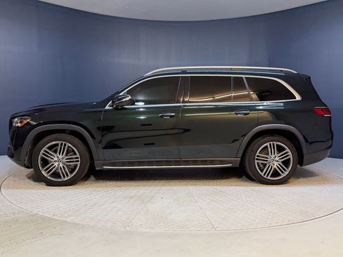 Used 2023 Mercedes-Benz GLS 450 4MATIC image 2