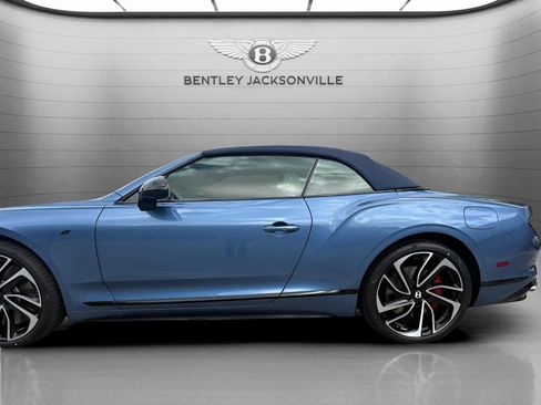 New 2026 Bentley Continental GTC AWD/4WD image 9