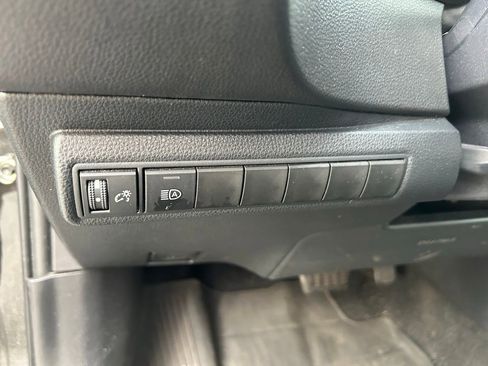 Certified 2022 Toyota Corolla LE FWD image 17