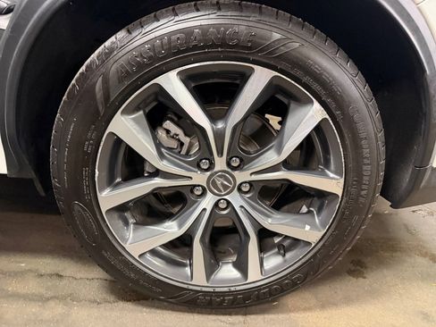 Used 2022 Acura MDX w/ Technology Package image 26