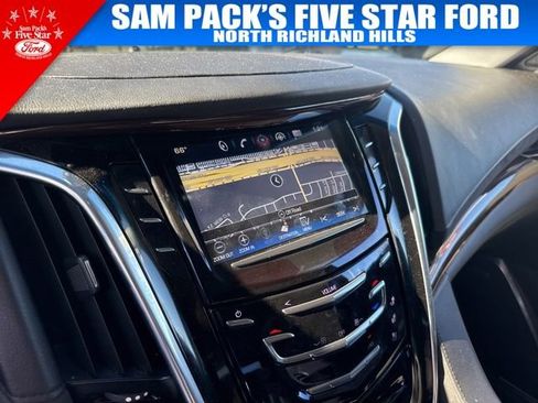 Used 2020 Cadillac Escalade ESV Luxury image 13