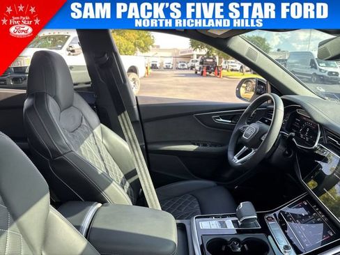 Used 2026 Audi SQ8 Premium Plus AWD/4WD image 18