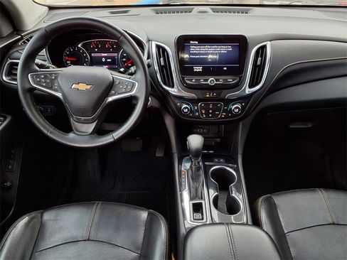 Used 2023 Chevrolet Equinox Premier image 12