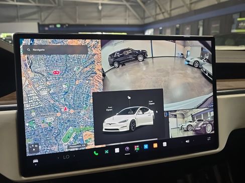 Used 2022 Tesla Model S AWD/4WD image 28