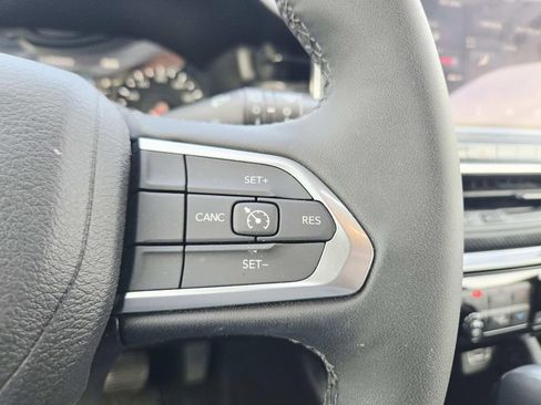 Certified 2025 Jeep Compass Latitude w/ Sun & Sound Group image 21