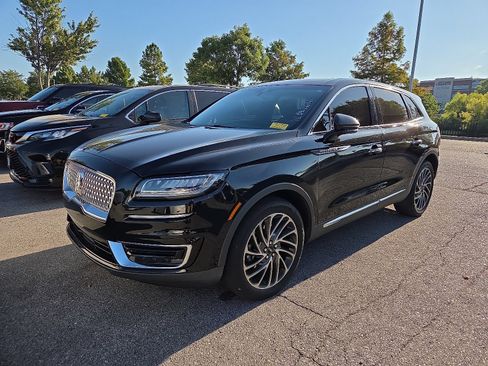 Used 2020 Lincoln Nautilus Reserve AWD/4WD image 2