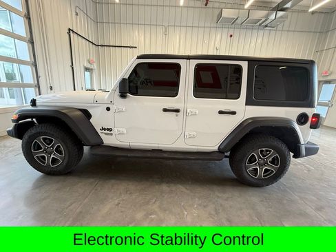 Used 2021 Jeep Wrangler Unlimited Sport AWD/4WD image 8