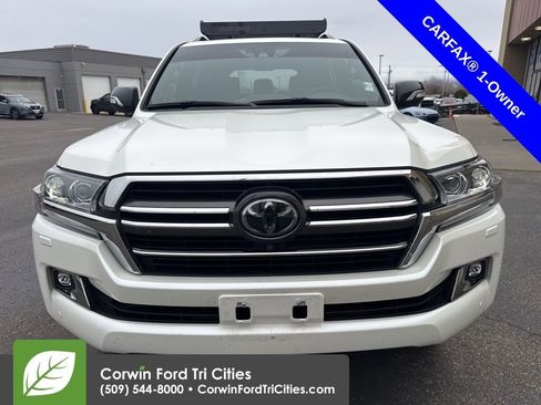 Used 2021 Toyota Land Cruiser image 8