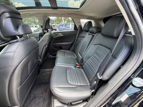 Used 2023 Kia Sportage SX FWD image 32