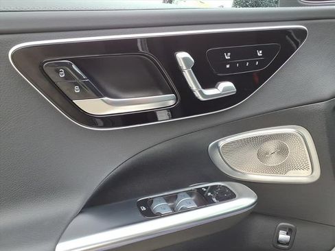 Certified 2025 Mercedes-Benz C 300 4MATIC Sedan image 14