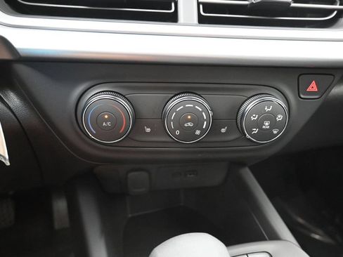 New 2026 Chevrolet Trax LS w/ LS Convenience Package FWD image 16