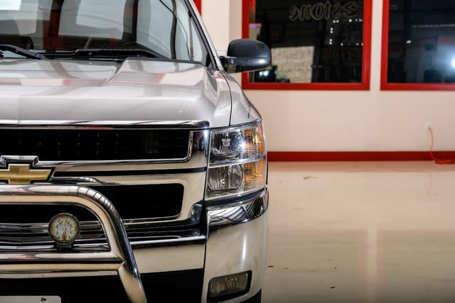 Used 2008 Chevrolet Silverado 2500 LT w/ 2LT Convenience Package AWD/4WD image 47