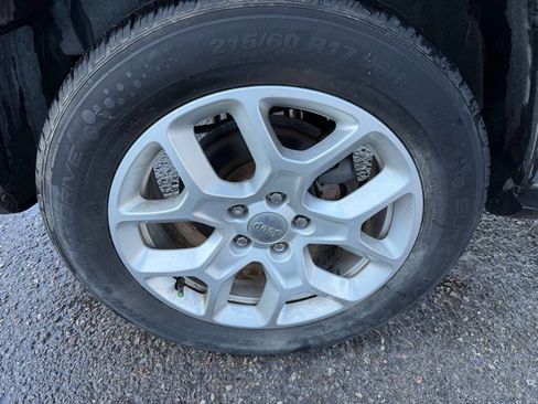 Used 2018 Jeep Renegade Latitude image 40