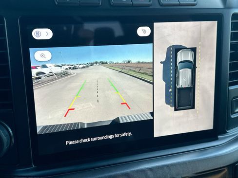 Used 2024 Ford F250 Platinum image 17