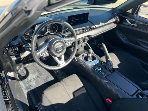 Used 2025 MAZDA MX-5 Miata Club w/ Weather Package RWD image 13