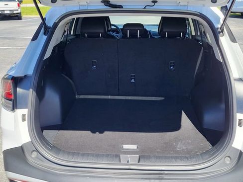Used 2025 Kia Sportage EX FWD image 4