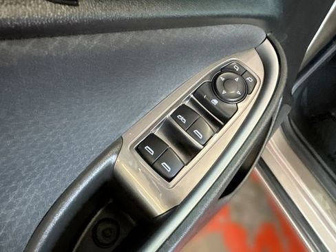 Used 2022 Chevrolet Malibu LT FWD image 16