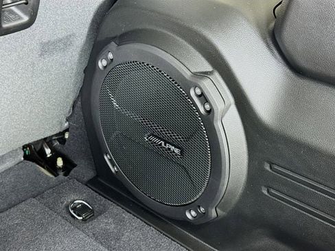 New 2025 Jeep Wrangler Unlimited Rubicon w/ Technology Group image 22