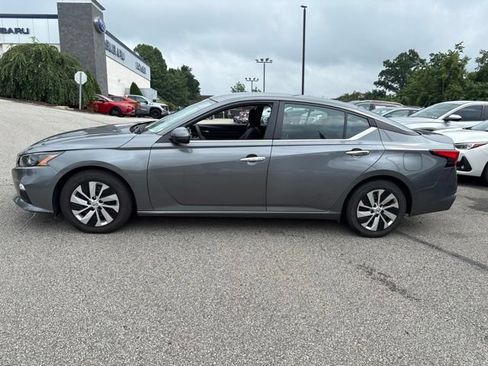 Certified 2022 Nissan Altima 2.5 S FWD image 2