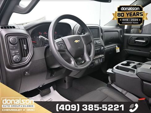 Used 2025 Chevrolet Silverado 2500 Custom w/ Custom Value Package AWD/4WD image 8