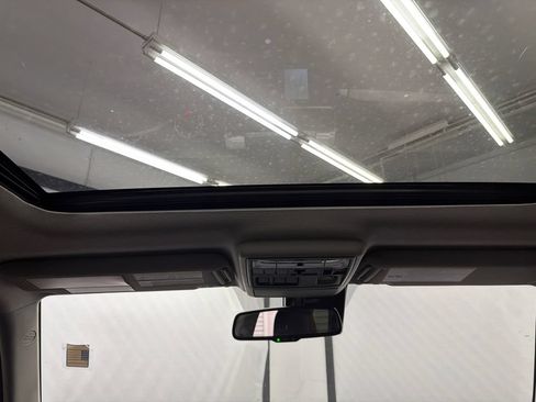 Used 2022 Toyota 4Runner SR5 Premium w/ Moonroof Package AWD/4WD image 22