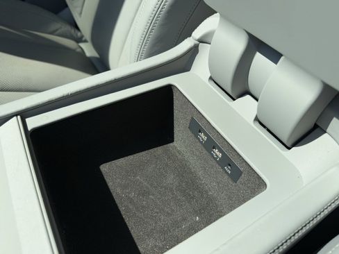 Used 2018 Audi Q7 3.0T Prestige image 19