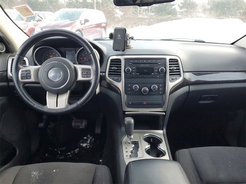 Used 2012 Jeep Grand Cherokee Laredo image 11