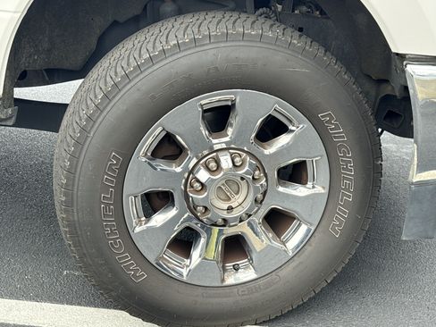 Used 2019 Ford F250 King Ranch w/ King Ranch Ultimate Package AWD/4WD image 14