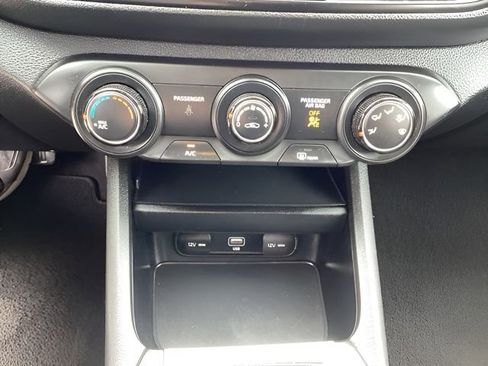 Used 2023 Kia Forte LXS image 28