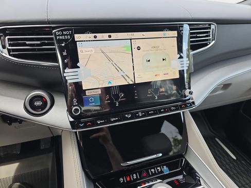 New 2026 Jeep Grand Wagoneer L Limited AWD/4WD image 16