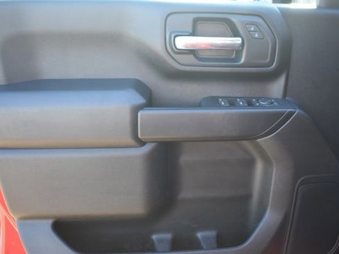 Used 2025 Chevrolet Silverado 2500 Custom w/ Custom Value Package image 14