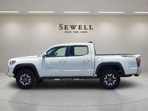 Used 2023 Toyota Tacoma TRD Off-Road RWD image 2