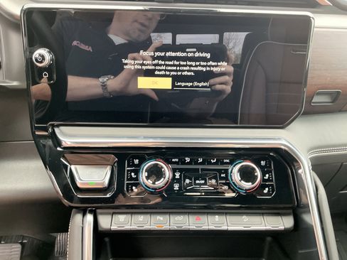 New 2026 GMC Sierra 2500 Denali Ultimate AWD/4WD image 31