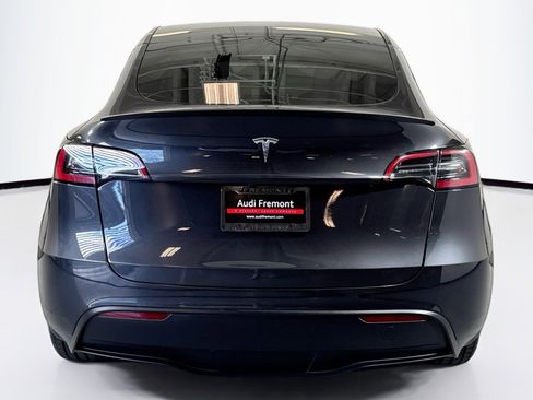 Used 2024 Tesla Model Y Long Range image 25