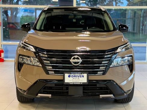 Used 2024 Nissan Rogue Platinum w/ Platinum Premium Package AWD/4WD image 2
