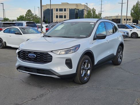 Used 2026 Ford Escape ST-Line AWD/4WD image 11