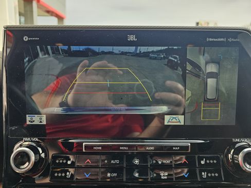 Used 2022 Toyota Highlander Platinum image 26