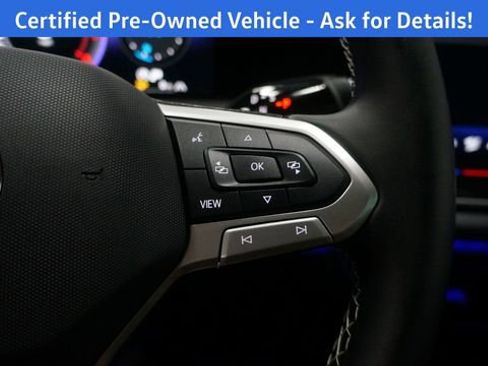 Certified 2025 Volkswagen Tiguan SE w/ Panoramic Sunroof Package image 24