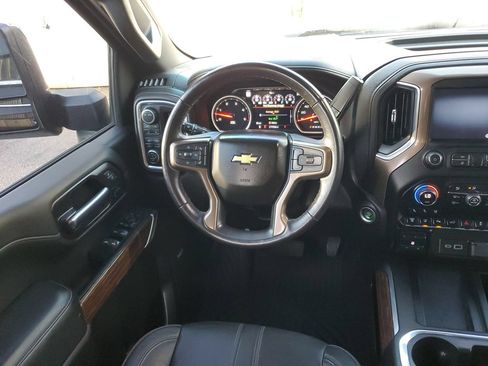 Used 2022 Chevrolet Silverado 2500 High Country w/ Z71 Off-Road Package AWD/4WD image 13