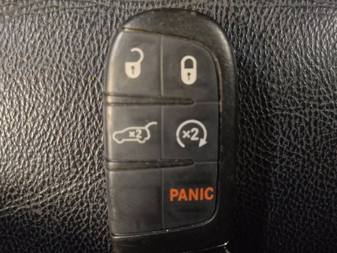 Used 2018 Jeep Compass Limited w/ Safe & Security Group FWD image 32