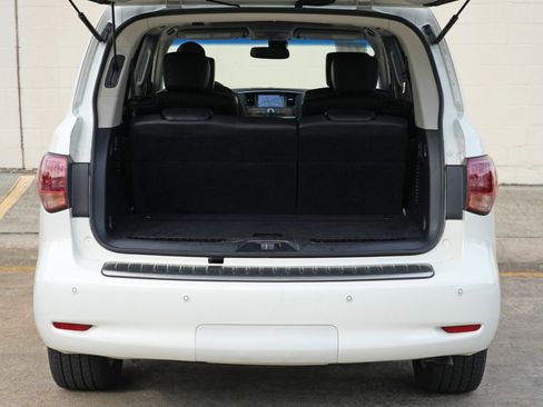 Used 2014 INFINITI QX80 4WD w/ Theater Package image 9