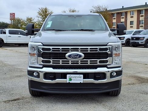 New 2026 Ford F250 XLT w/ FX4 Off-Road Package AWD/4WD image 9