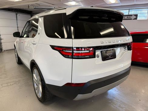 Used 2020 Land Rover Discovery HSE Luxury AWD/4WD image 4