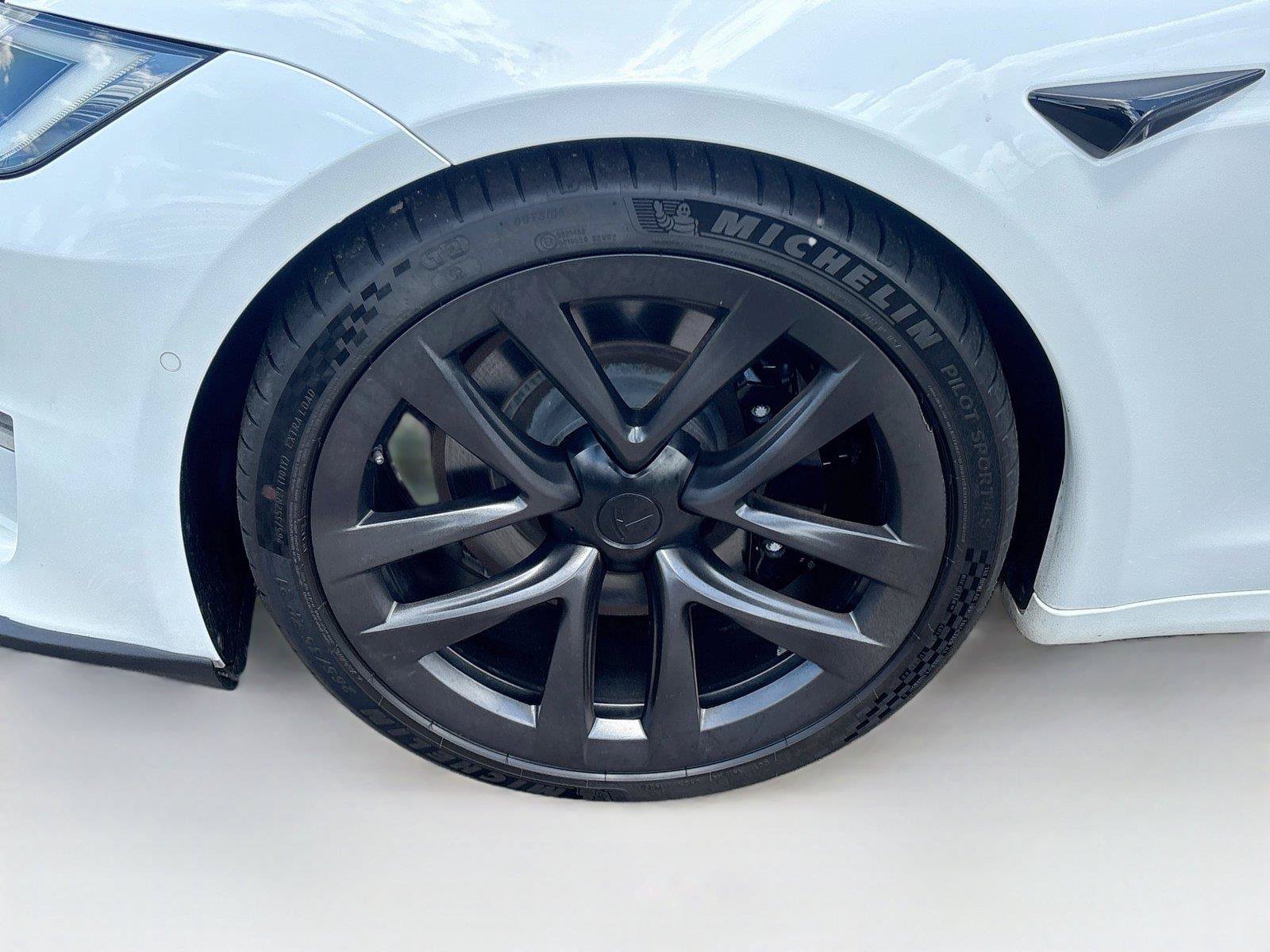 Used 2022 Tesla Model S Plaid AWD/4WD image 31