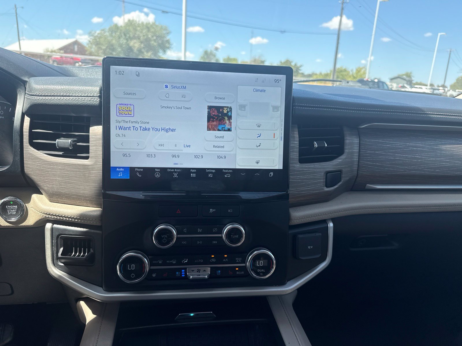 Certified 2022 Ford Expedition Max Limited RWD image 13
