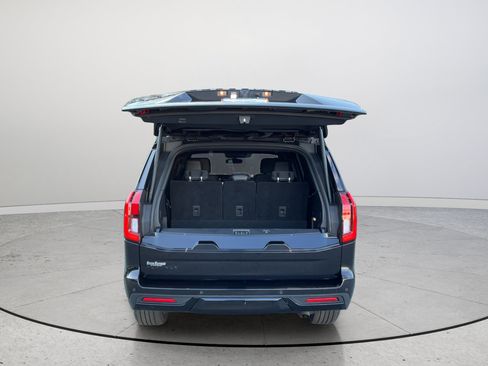 Used 2025 Ford Expedition Platinum w/ Stealth Performance Package AWD/4WD image 45