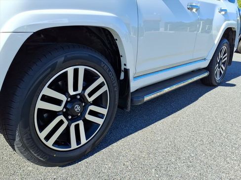 Used 2023 Toyota 4Runner Limited AWD/4WD image 9