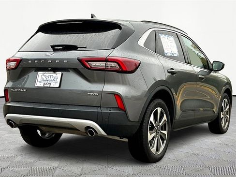 Used 2023 Ford Escape Platinum image 2
