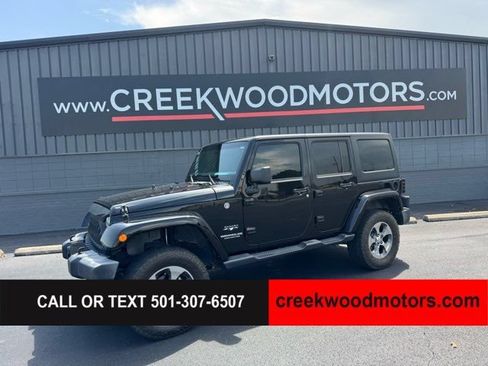Used 2017 Jeep Wrangler Unlimited Sahara w/ Connectivity Group AWD/4WD image 1